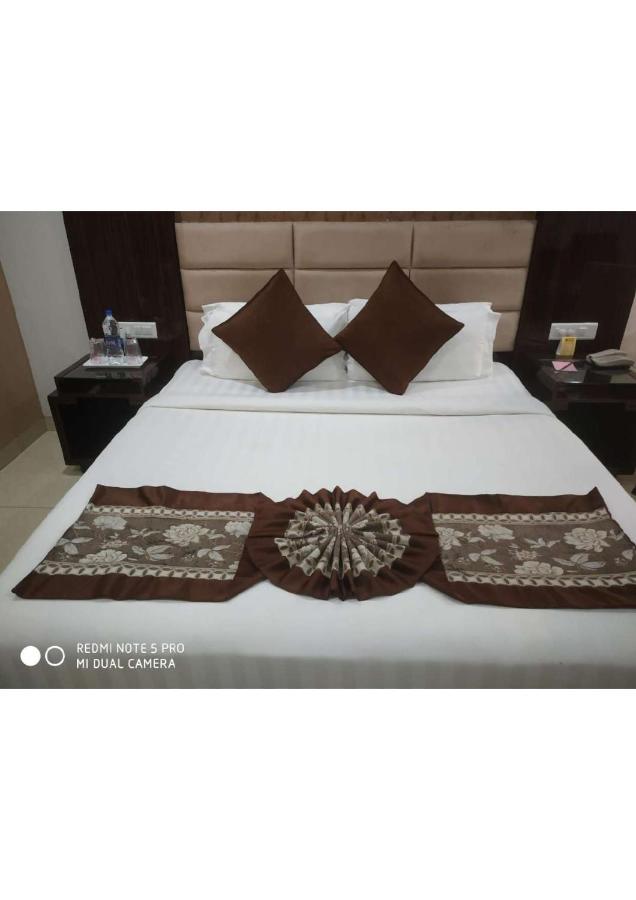 The Celestial Park, Bhopal Hotel Eksteriør billede